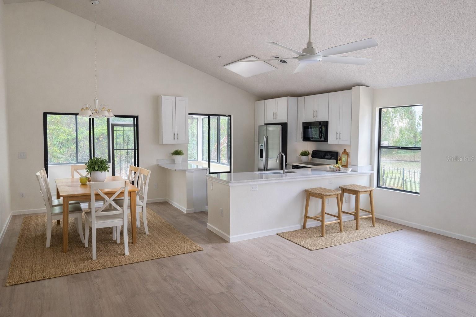114 SPREADING OAK CT — photo 4
