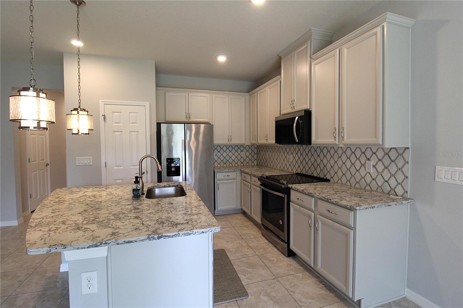 2922 GRAND KEMERTON PL — photo 5