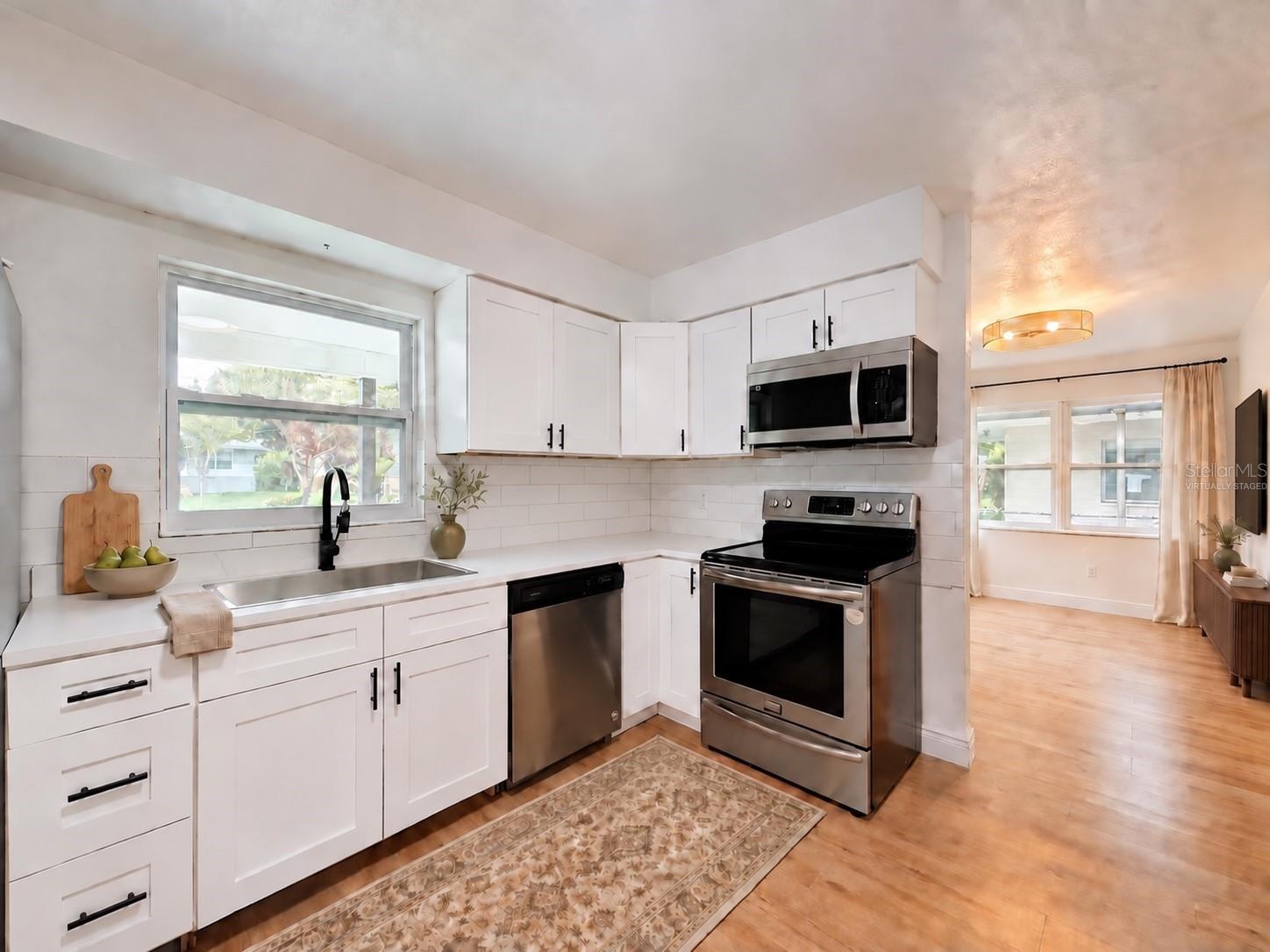 3316 W NASSAU ST — photo 5