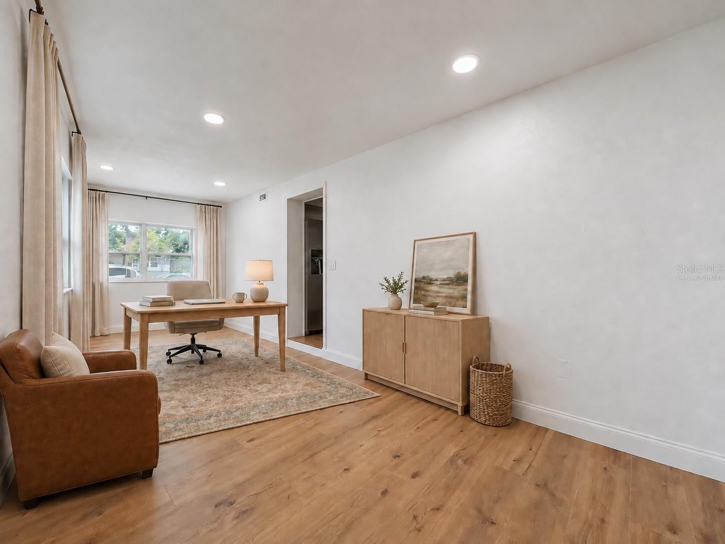 3316 W NASSAU ST — photo 9