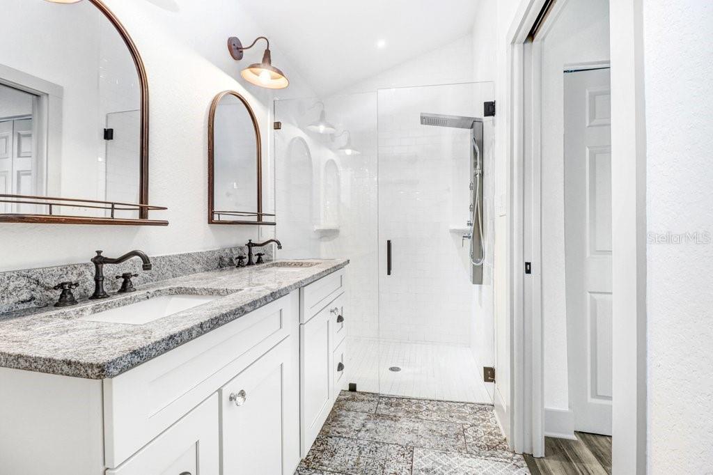 3509 W ROGERS AVE — photo 11
