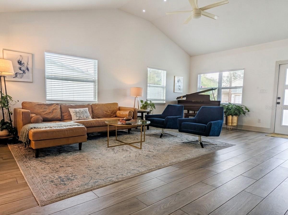 3509 W ROGERS AVE — photo 4