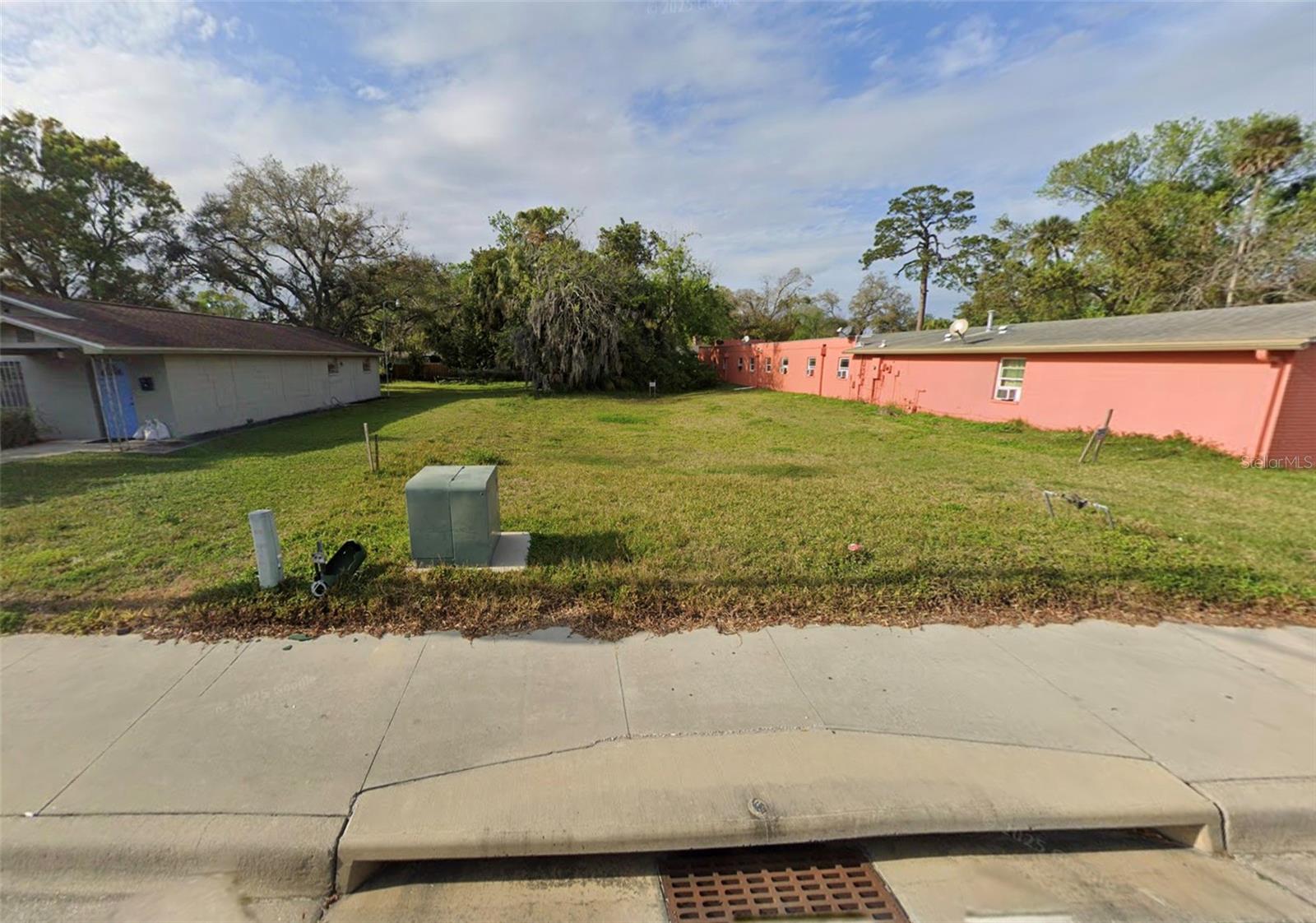 720 ORANGE AVE — photo 2