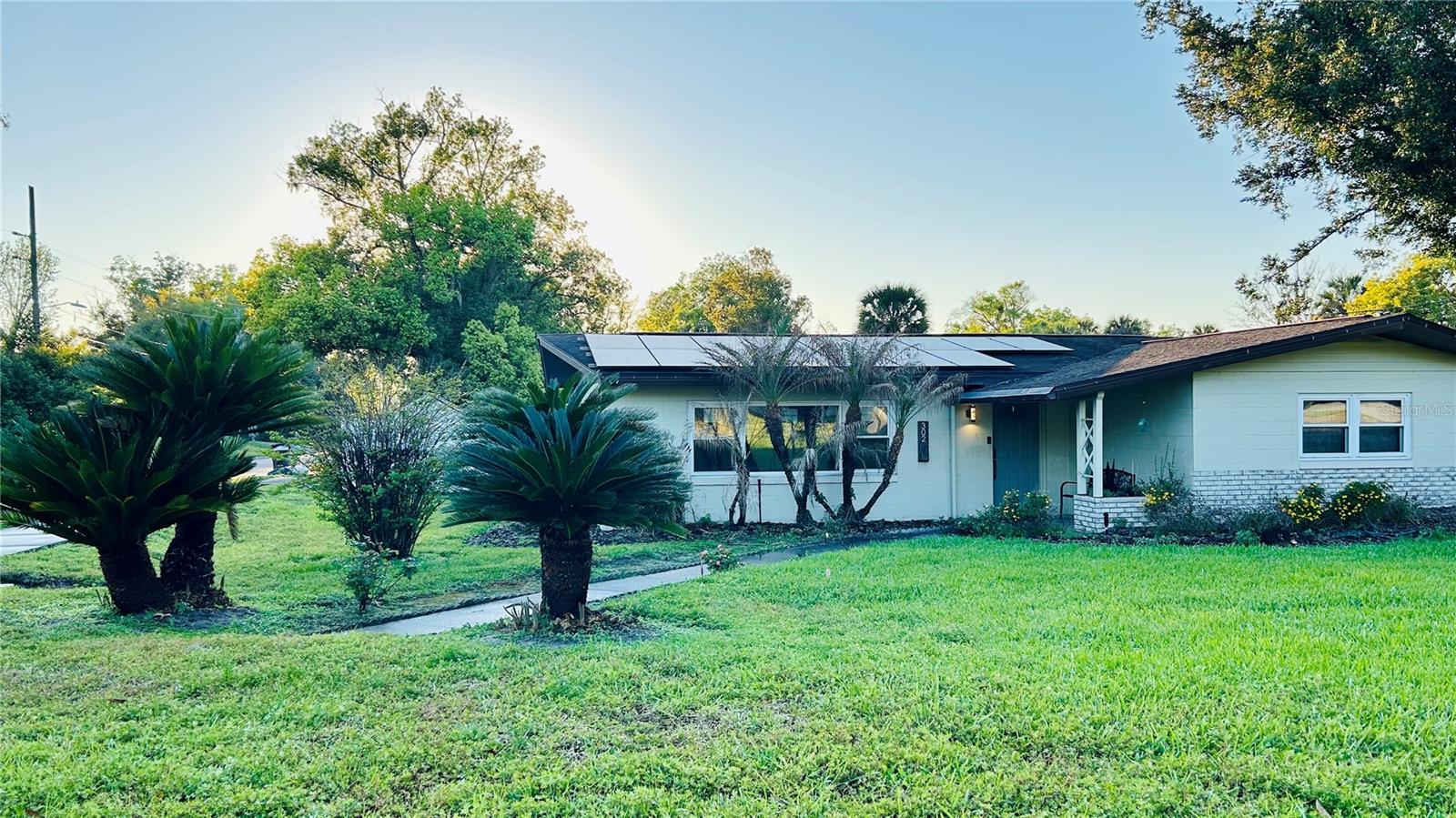 302 FOREST AVE