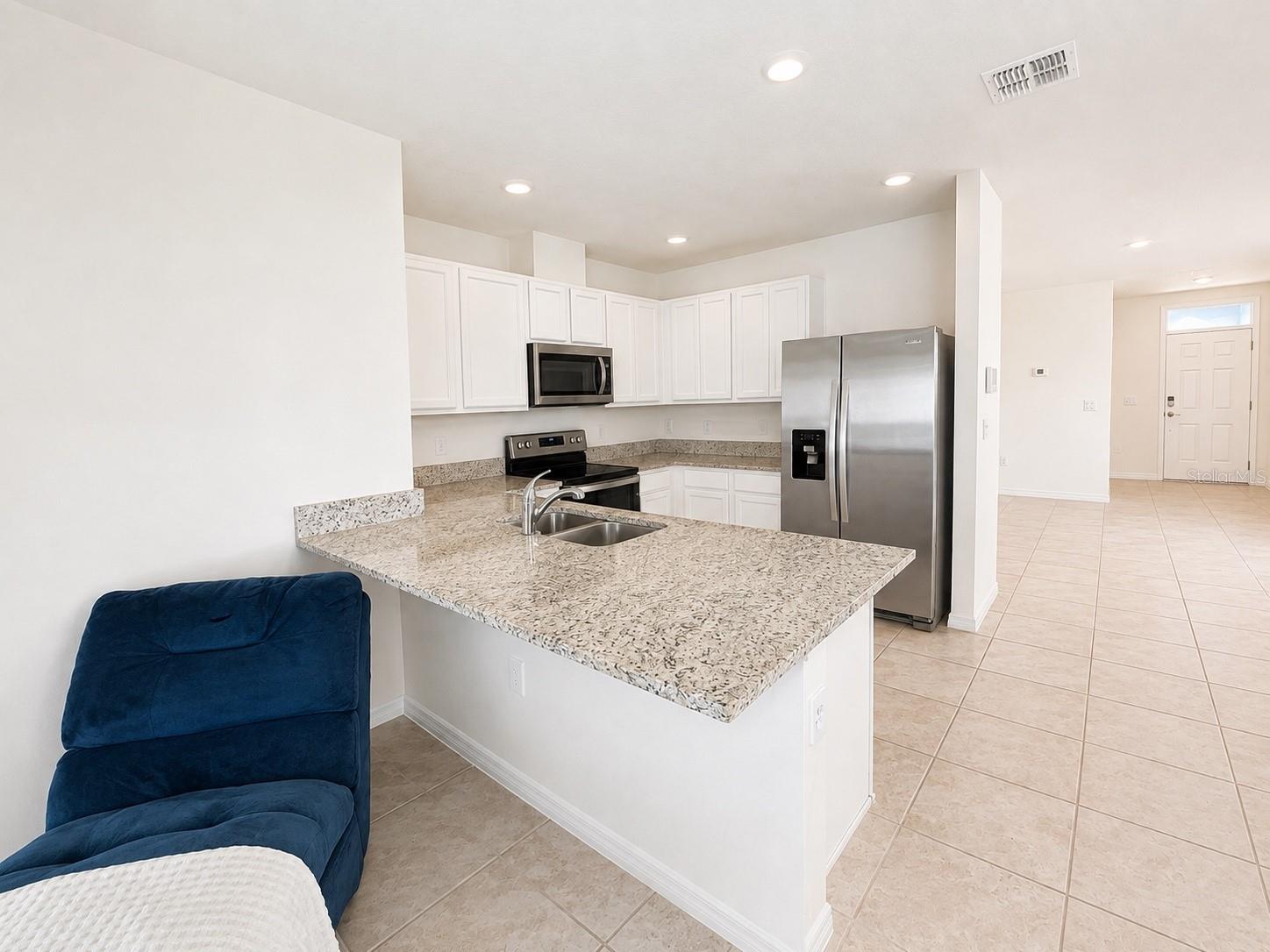 3648 SUNGROVE CIR — photo 3