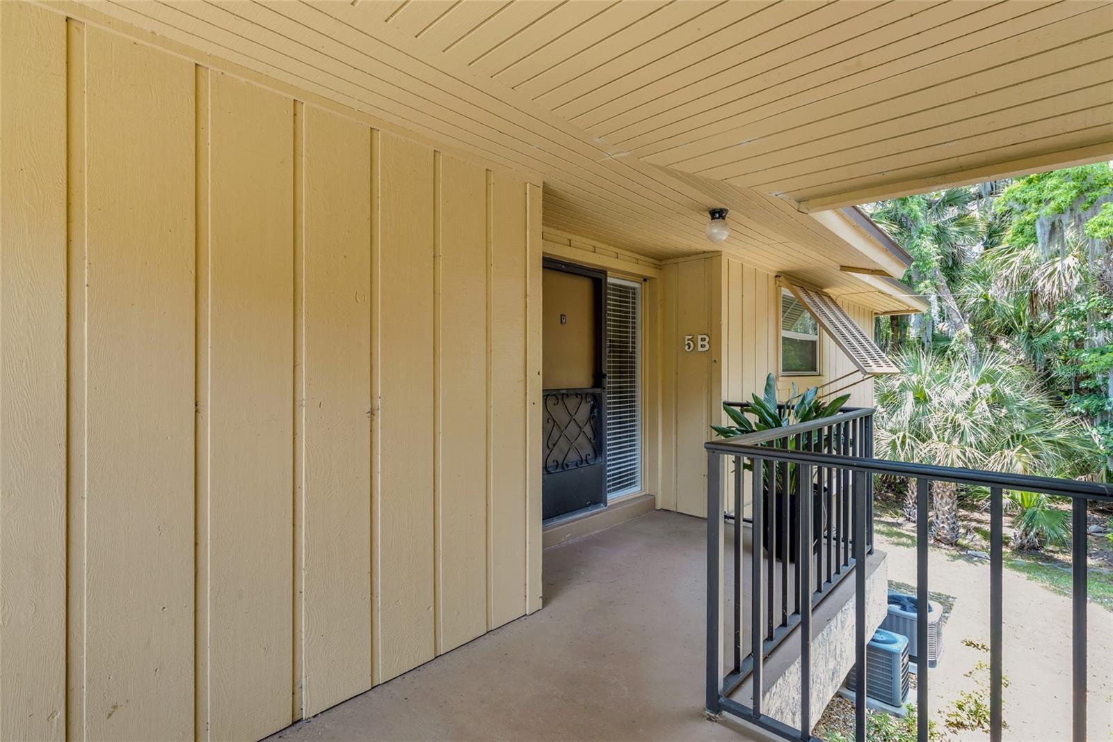 130 JASMINE WOODS CT #5B — photo 3