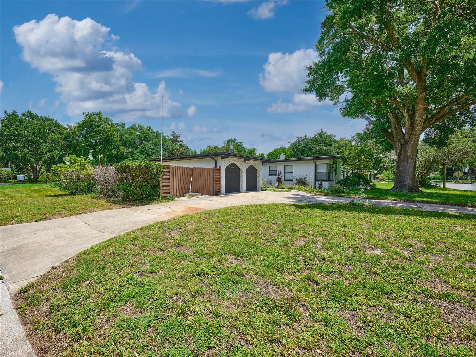 1100 CORNELL DR — photo 8