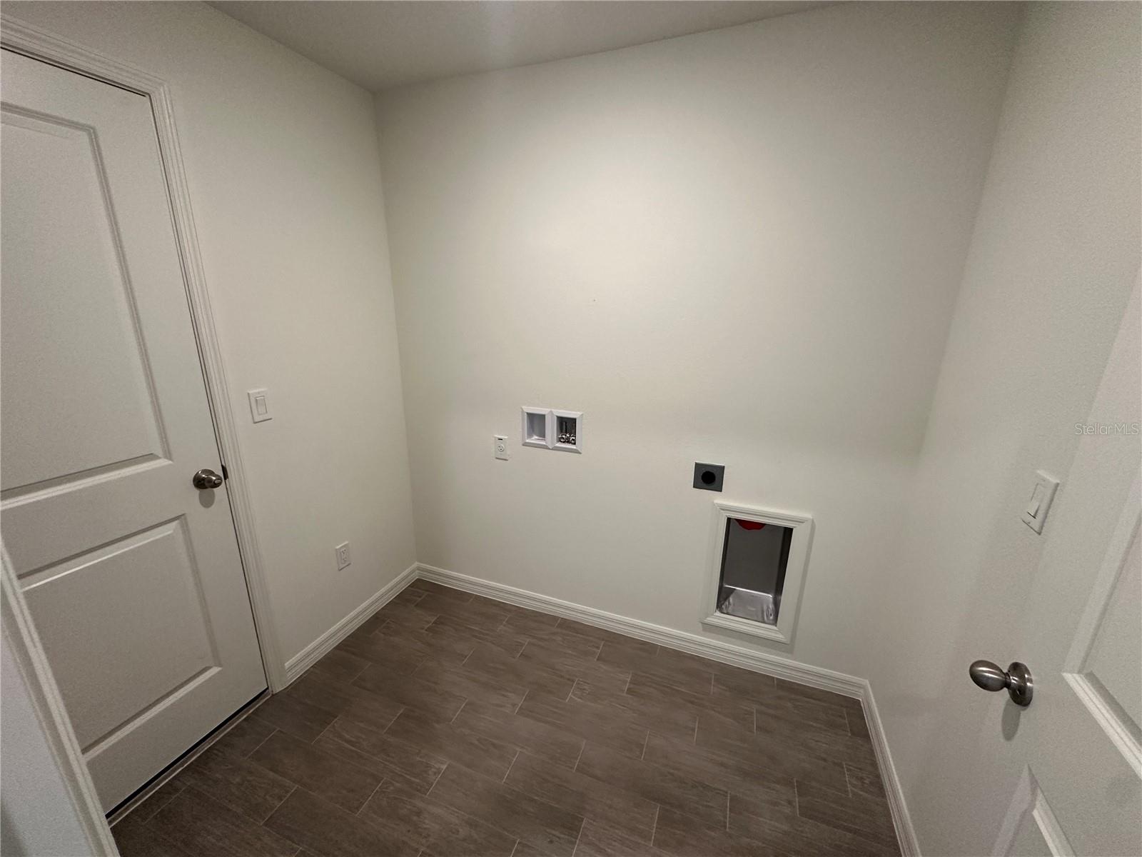 6 REINE PL — photo 12