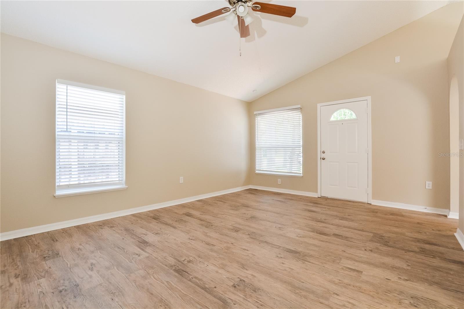 362 PLACID LAKE DR — photo 2