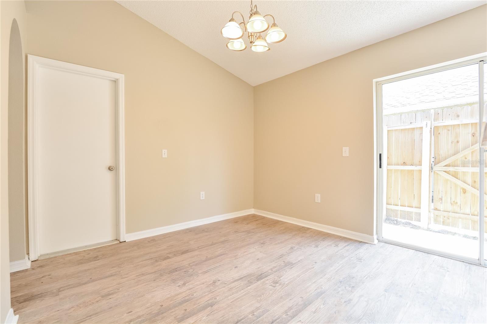 362 PLACID LAKE DR — photo 4
