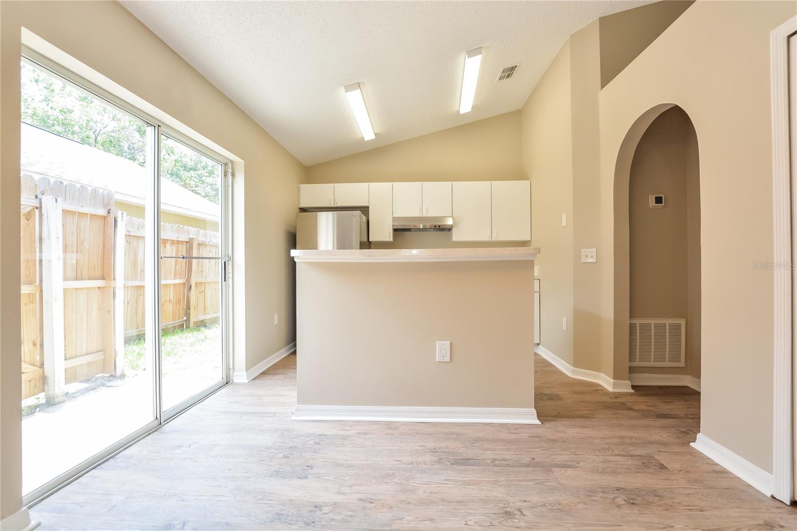 362 PLACID LAKE DR — photo 6