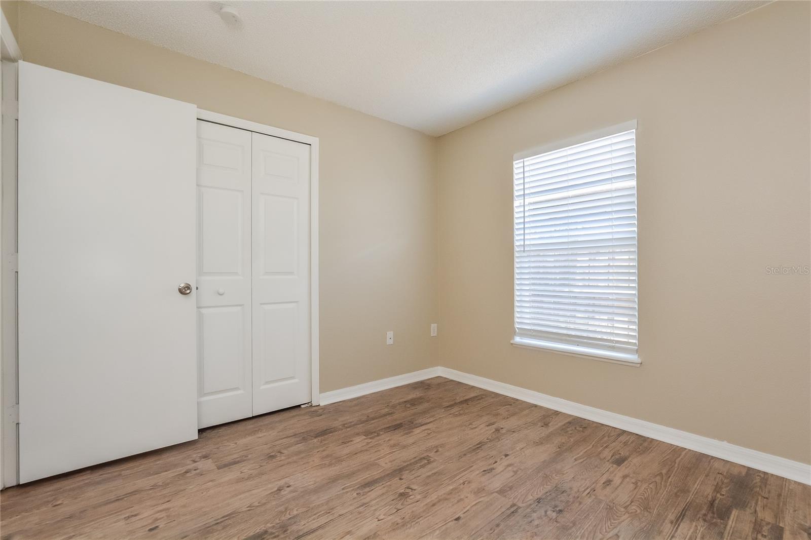 362 PLACID LAKE DR — photo 8