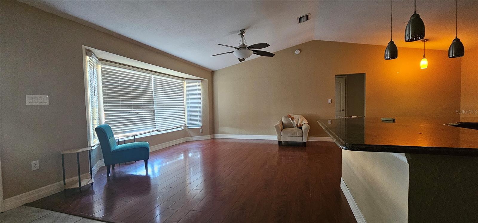 23077 HAMMOND AVE — photo 5