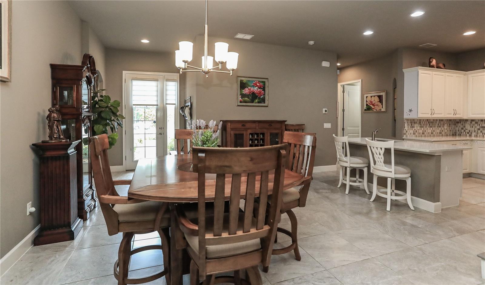 875 PINEWOOD DR — photo 5