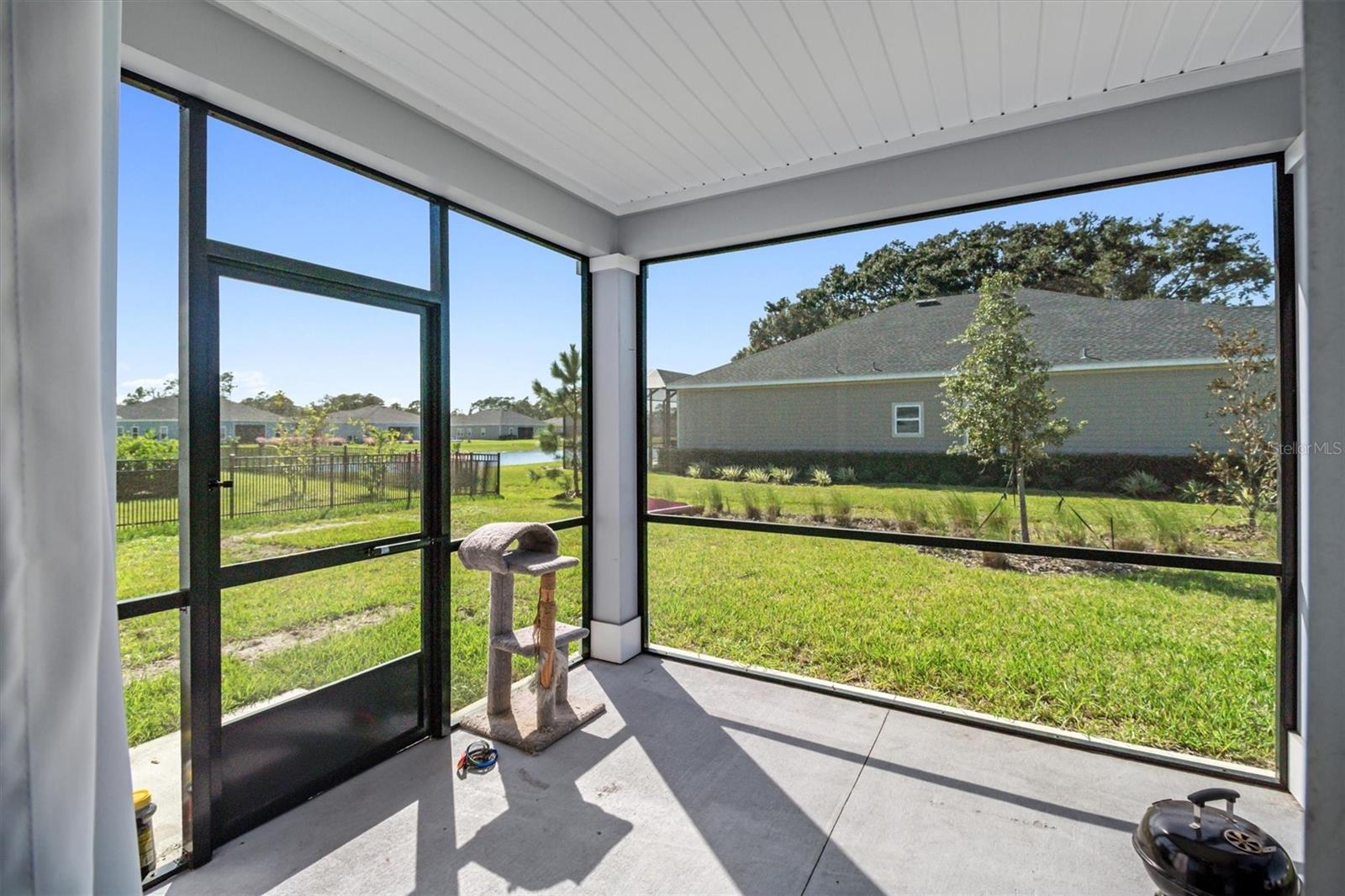 2170 RAGLAN CIR — photo 10