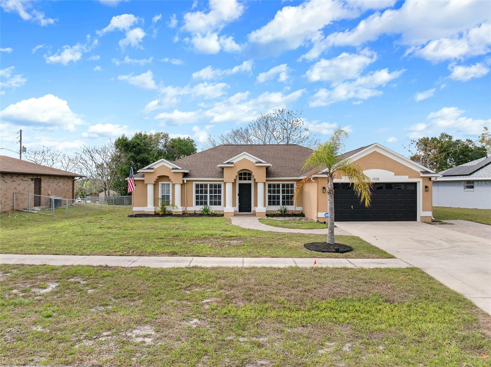 1928 EDEN DR