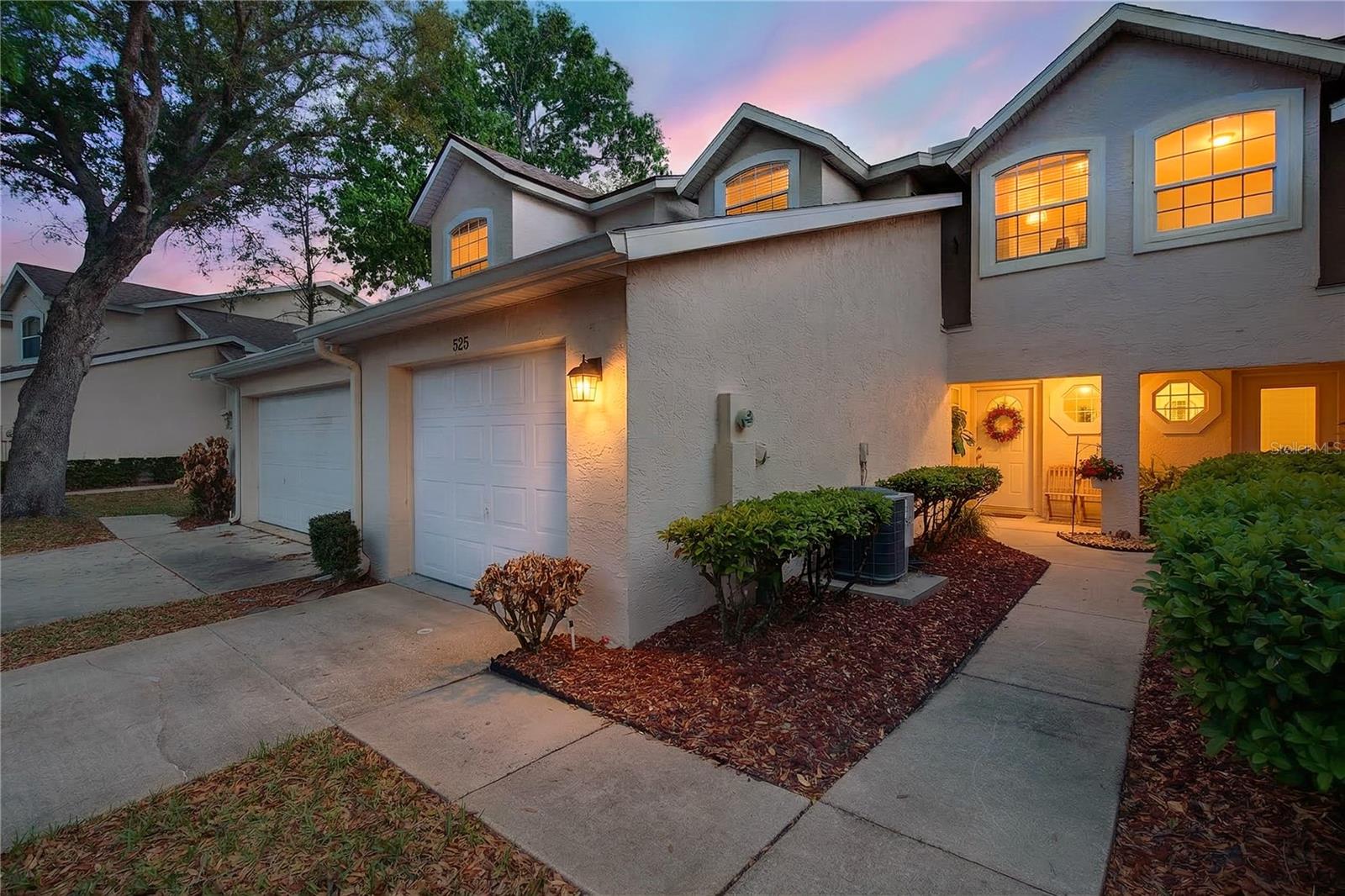 525 LAKE BRIDGE DR — photo 2