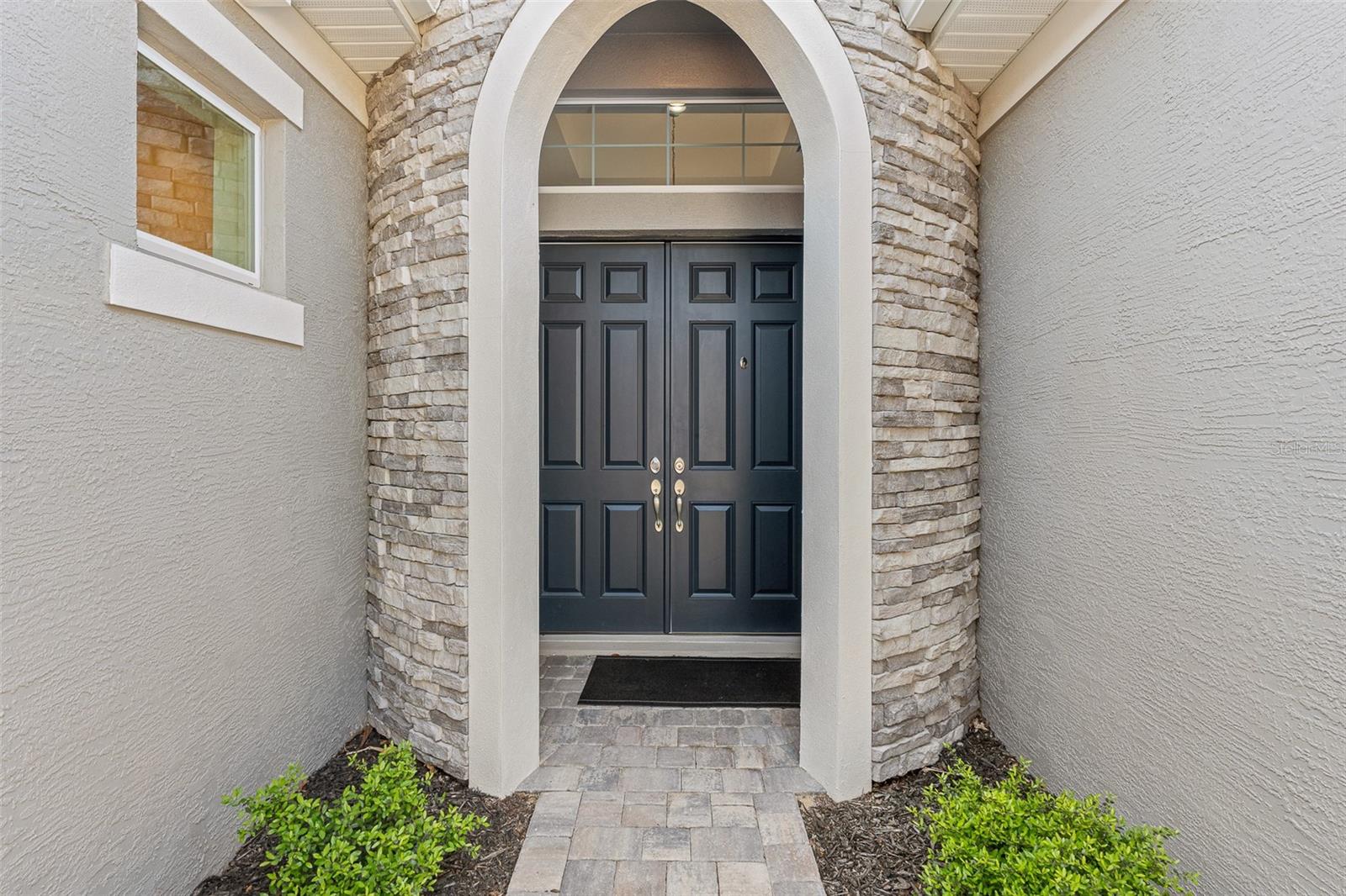 16 KINGSWOOD CT — photo 4