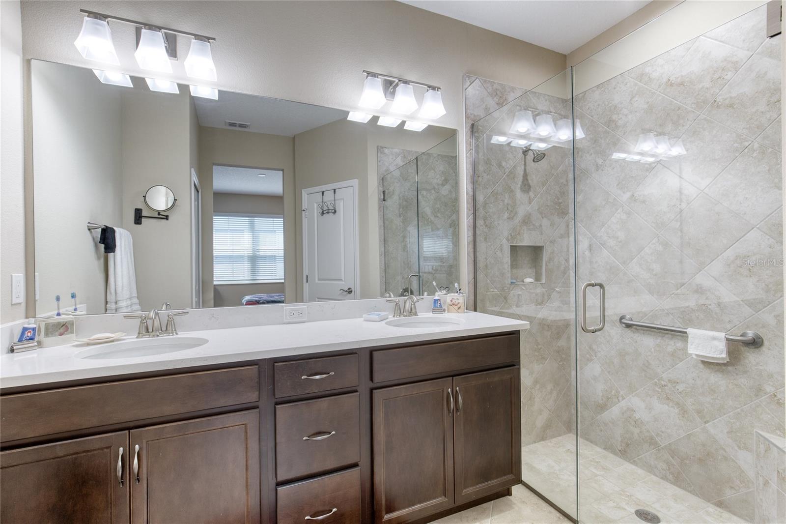224 GYPSY PALACE LN — photo 4