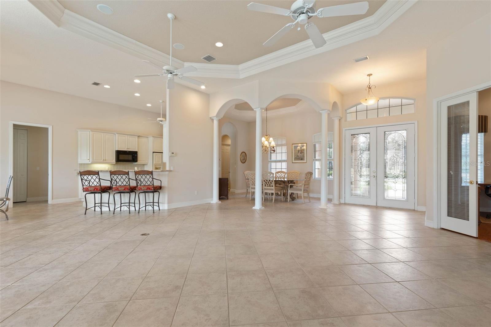 1023 HAMPSTEAD LN — photo 10