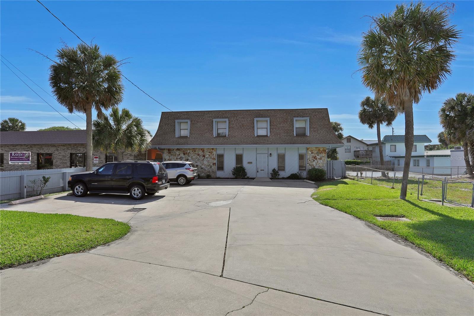 162 S PENINSULA DR — photo 4
