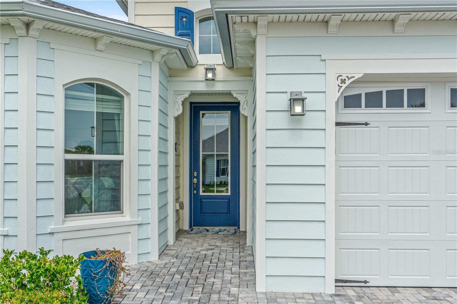 466 MARGARITAVILLE AVE — photo 9