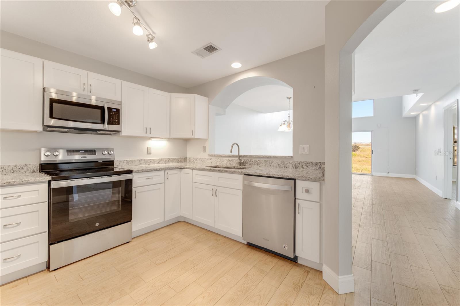 3070 OCEAN SHORE BLVD — photo 2