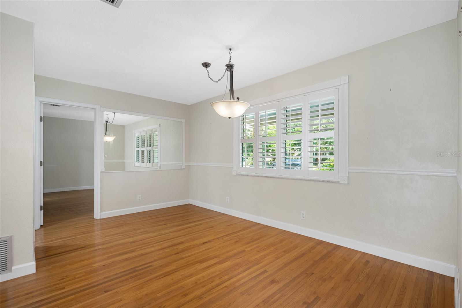54 SETON TRL — photo 11