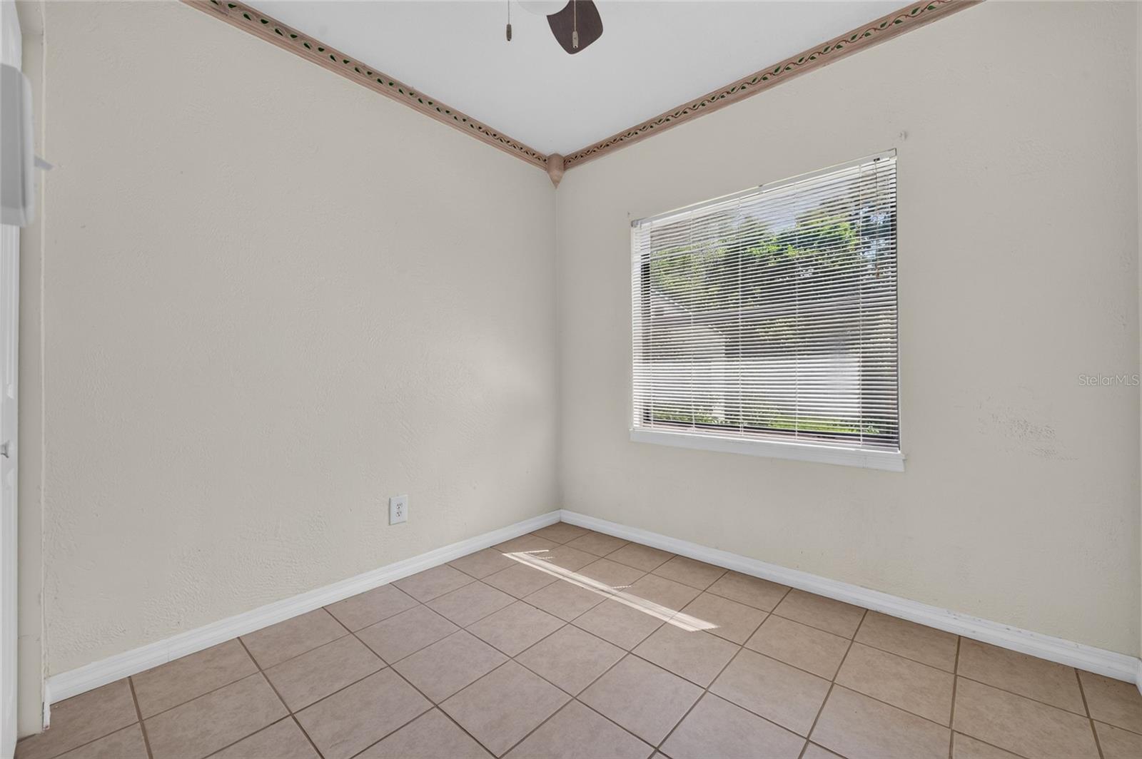 1145 GEORGE ANDERSON ST — photo 11
