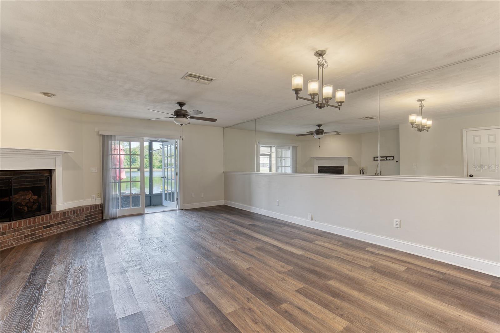 210 LEMON TREE LN #9 — photo 5