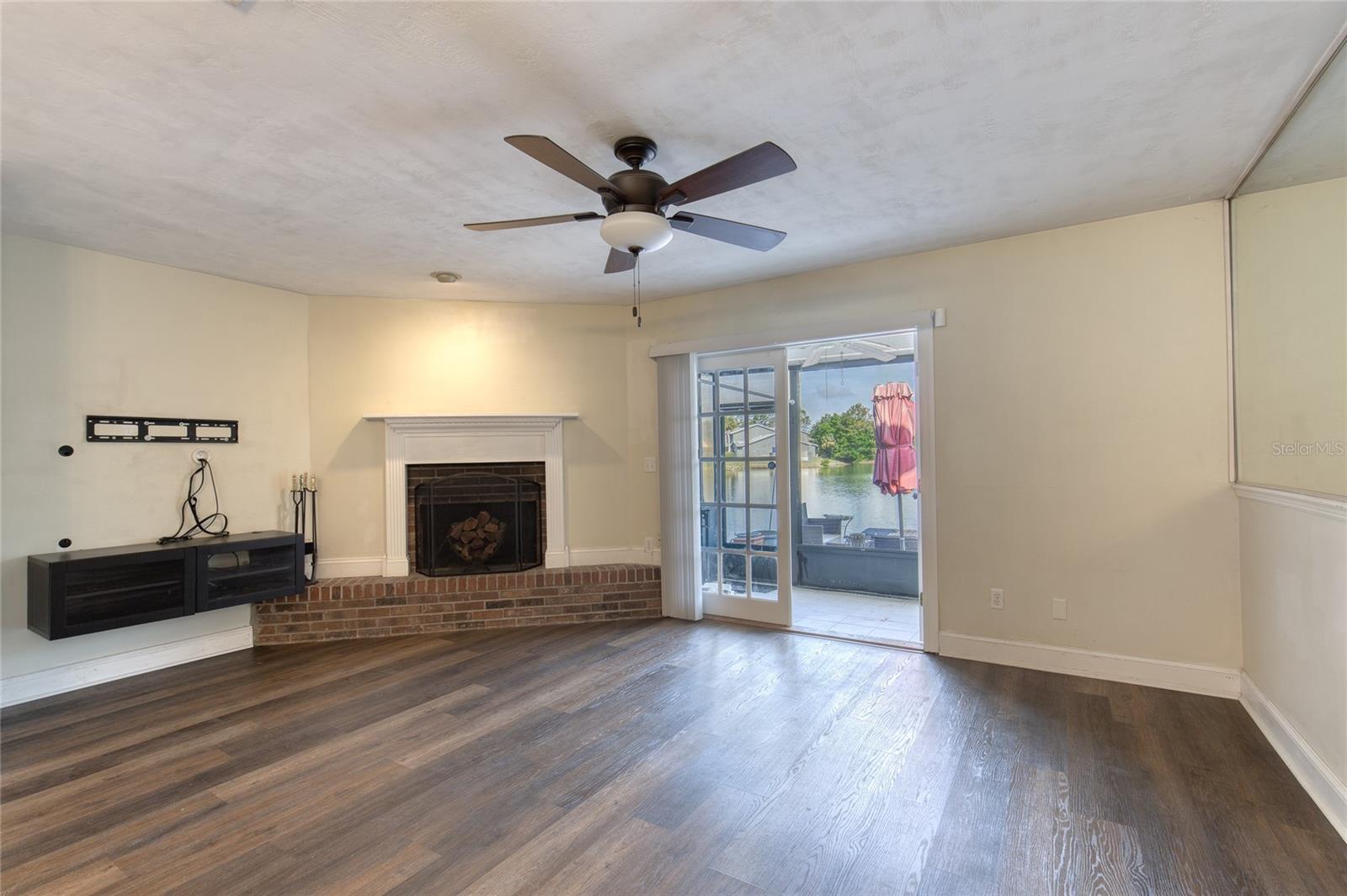 210 LEMON TREE LN #9 — photo 7