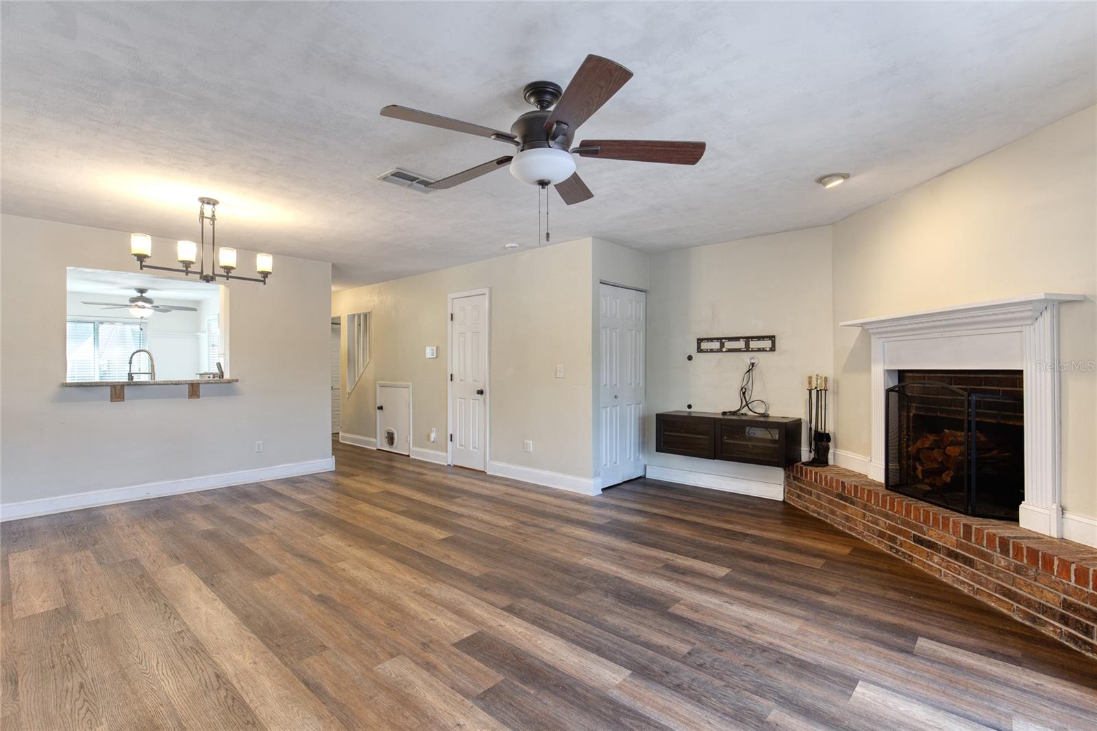 210 LEMON TREE LN #9 — photo 10