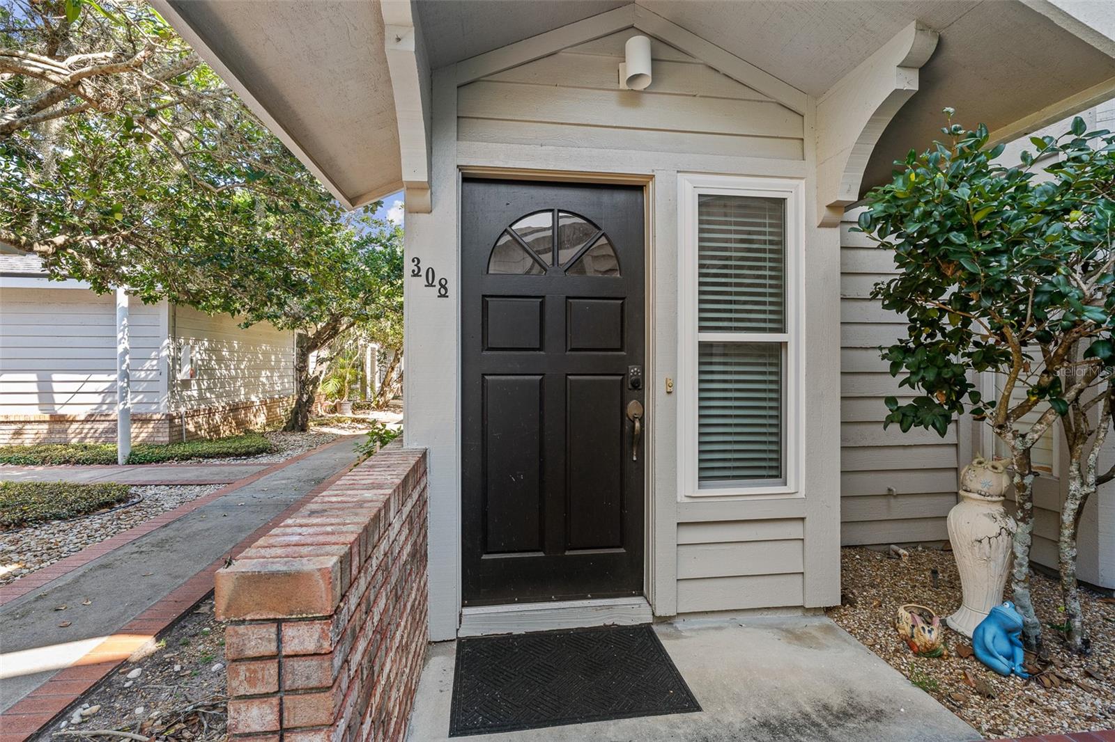 596 N NOVA RD #308 — photo 8
