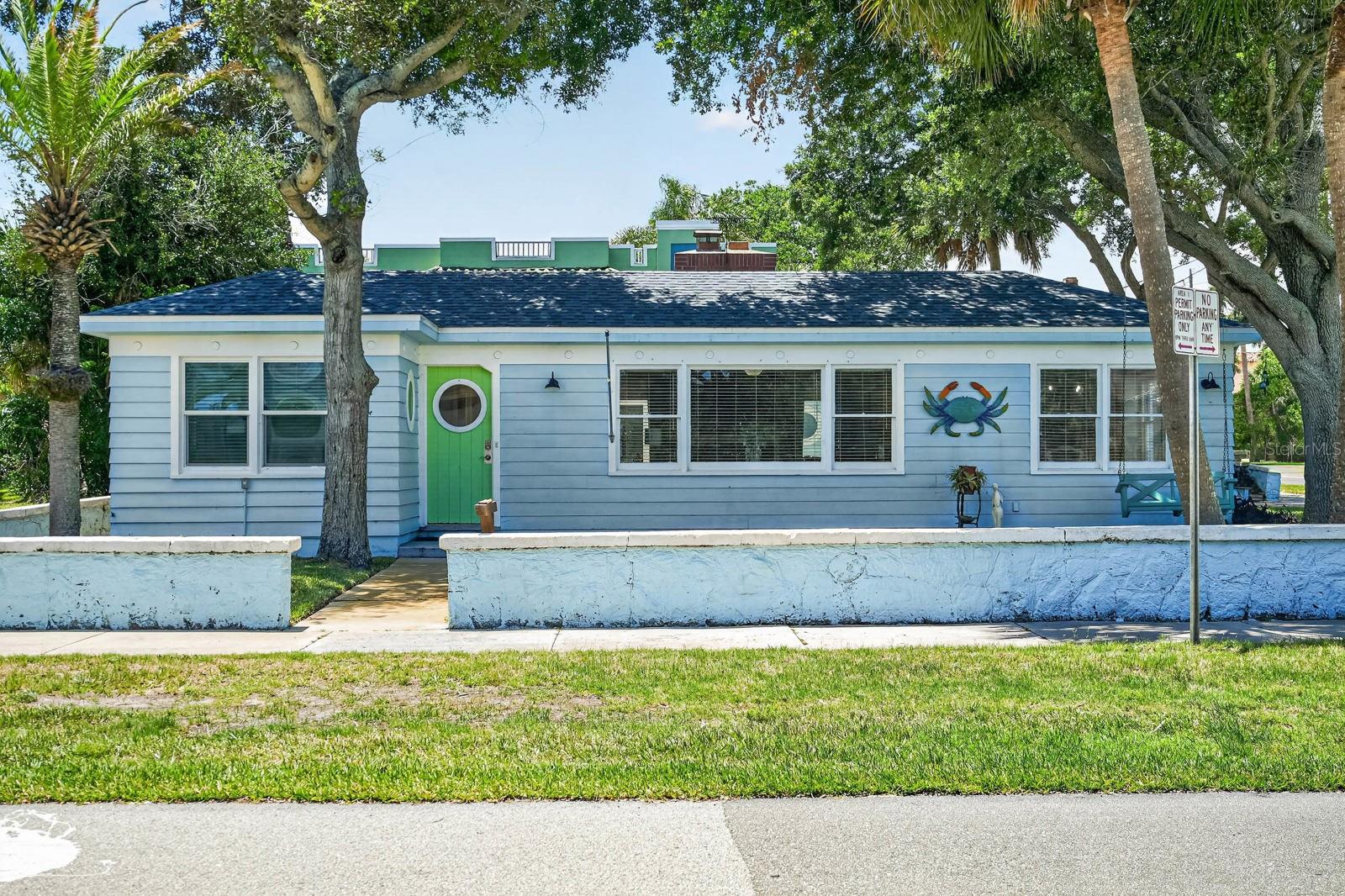 731 N OLEANDER AVE