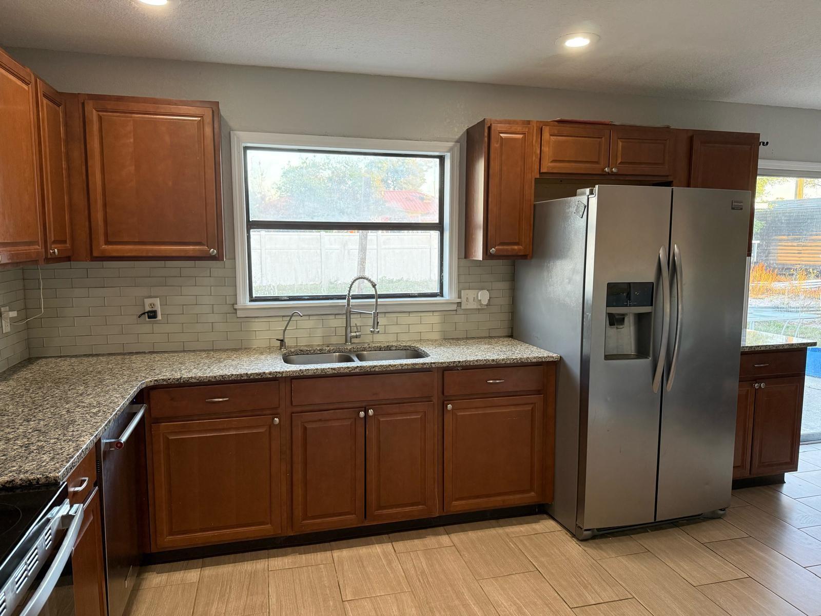 1540 JUPITER AVE — photo 3