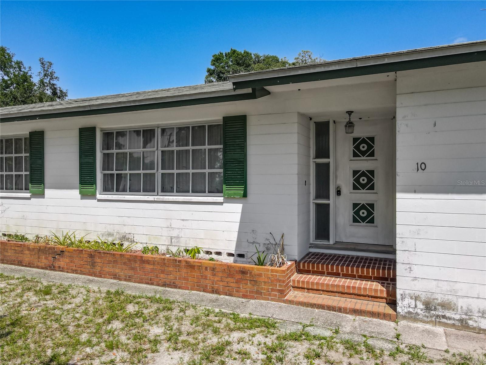 10 MIRROR LAKE DR — photo 7