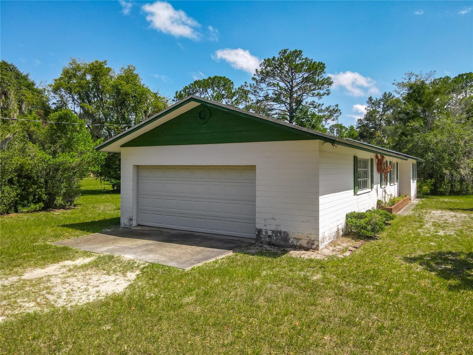 10 MIRROR LAKE DR — photo 10