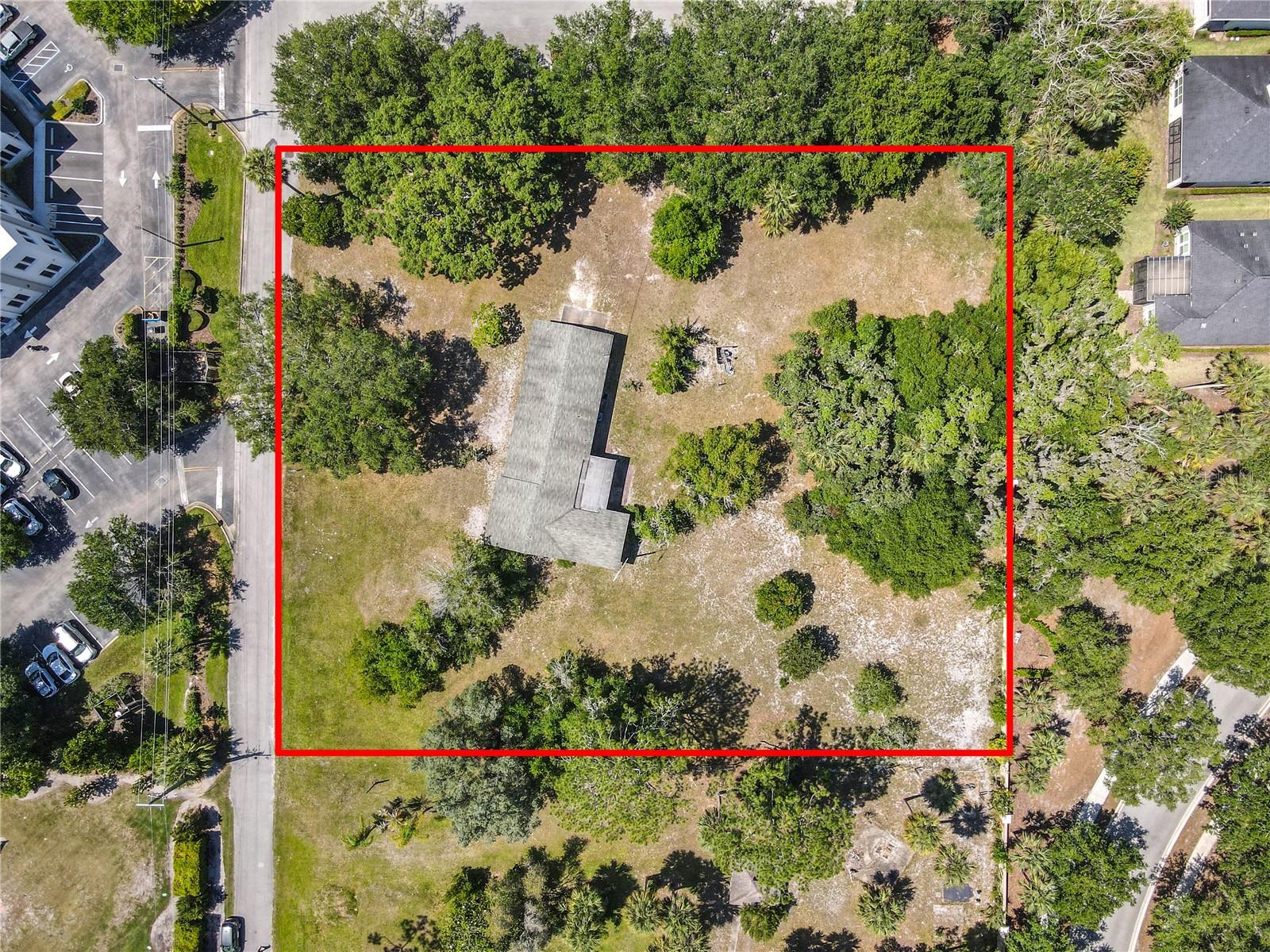 10 MIRROR LAKE DR