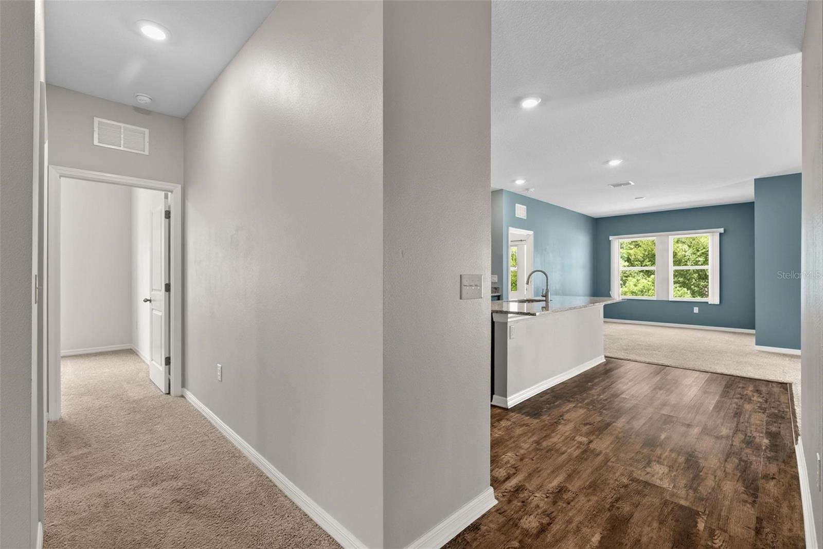 2854 NEVERLAND DR — photo 12