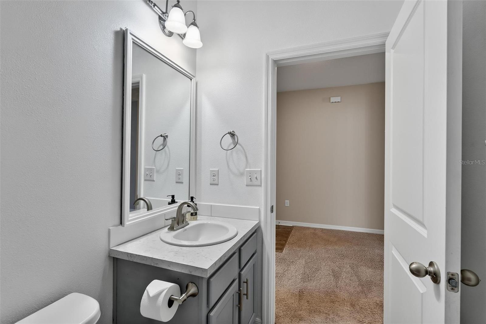 2854 NEVERLAND DR — photo 8