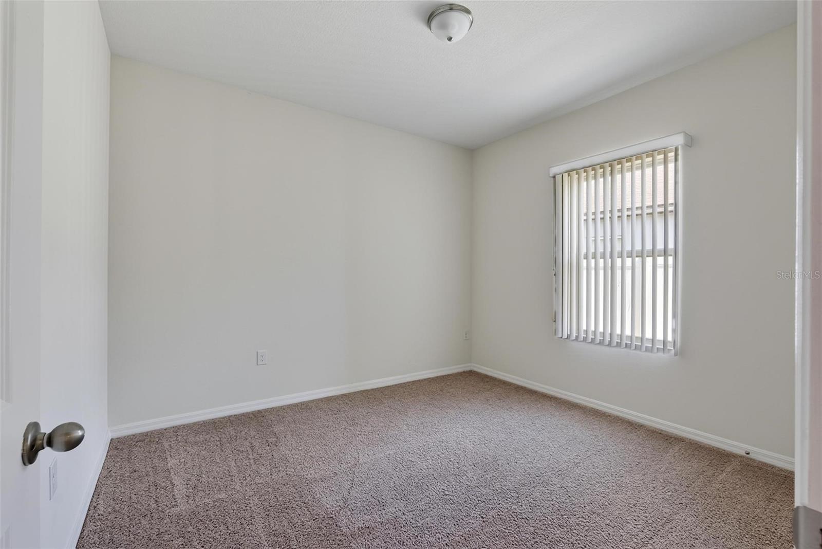 2854 NEVERLAND DR — photo 10