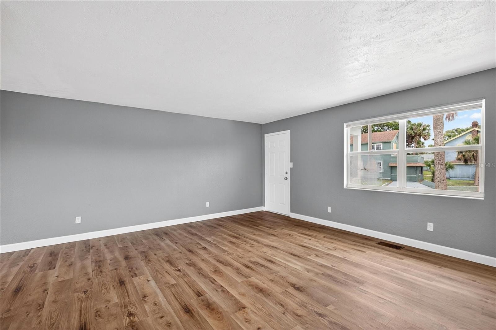 419 N PENINSULA DR — photo 6