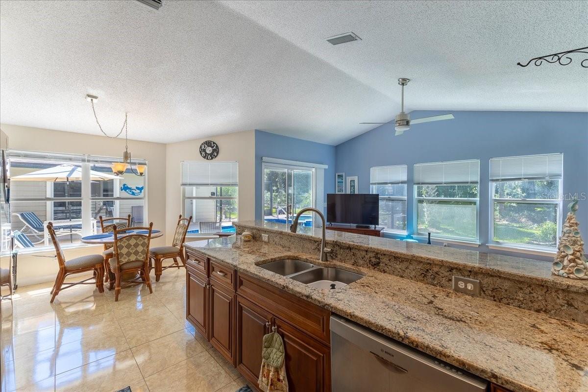 47 CARRIAGE CREEK WAY — photo 8