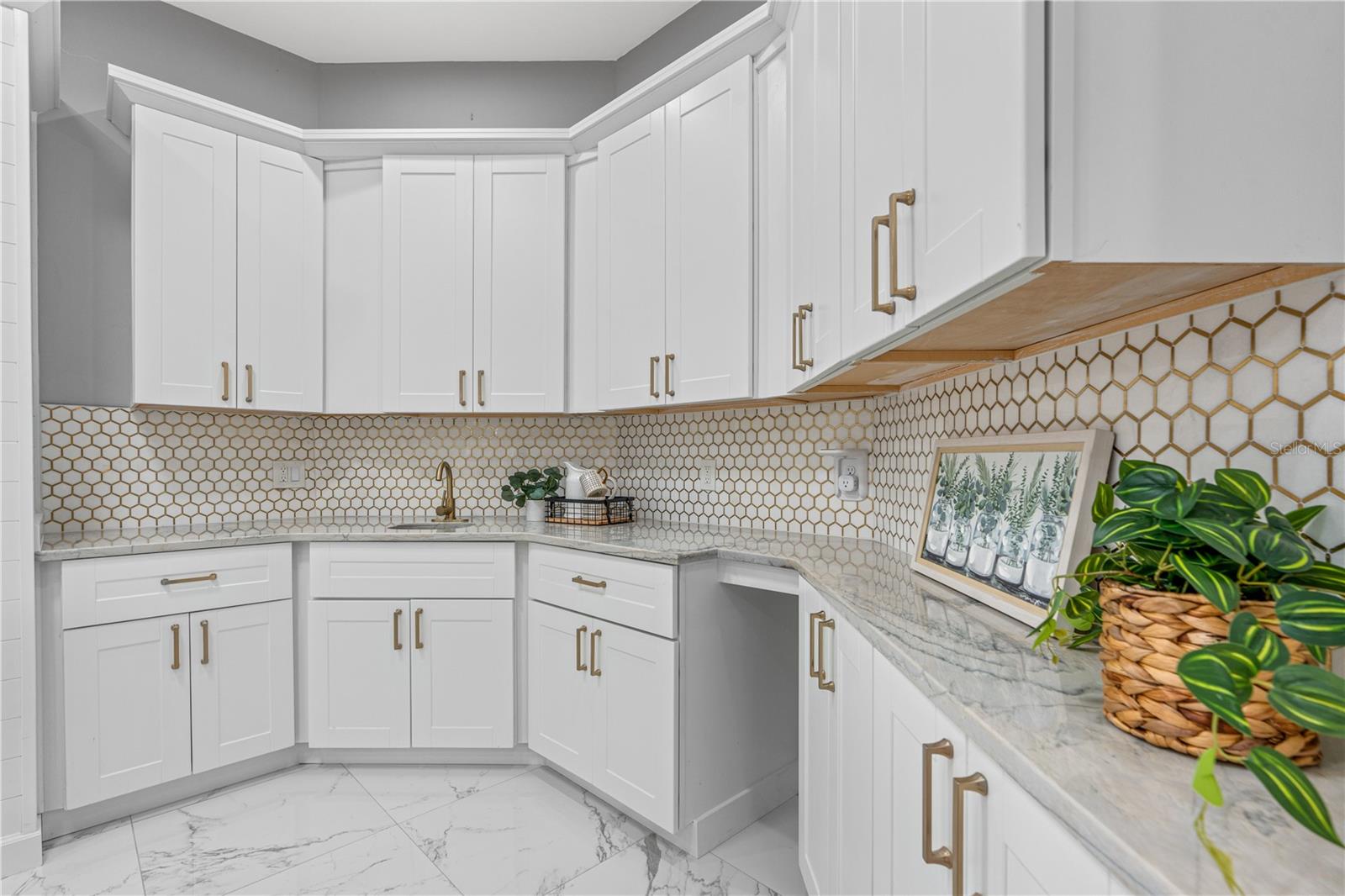 57 BAY POINTE DR — photo 11
