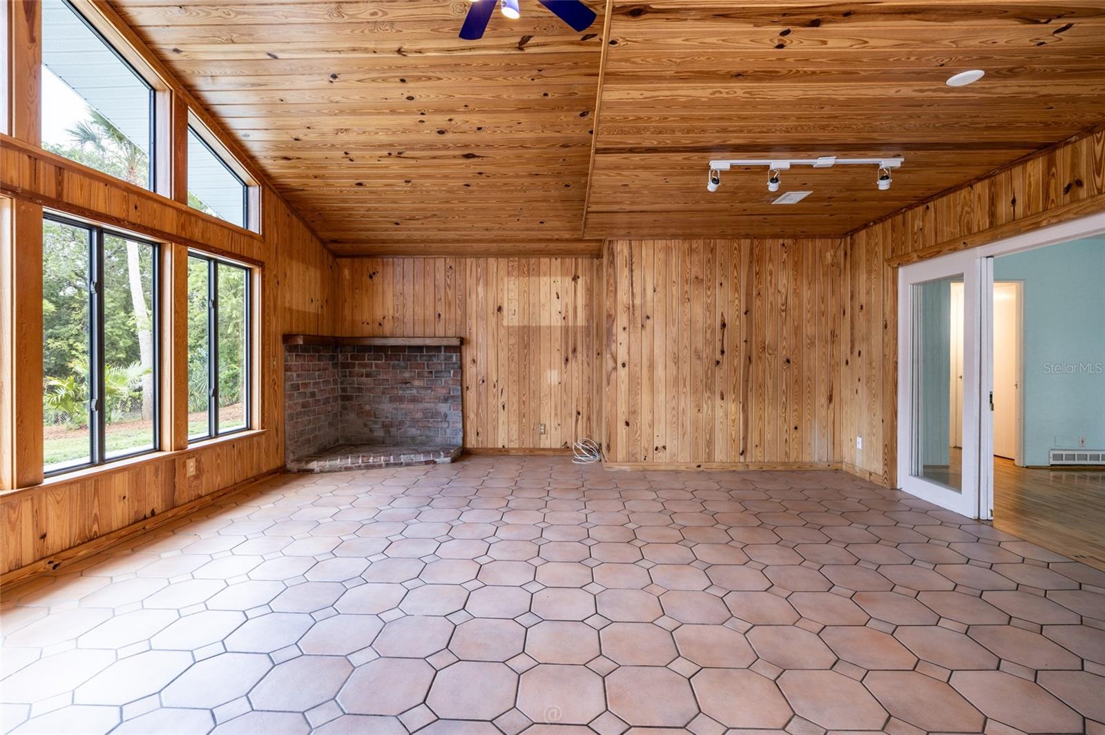 1460 N PENINSULA DR — photo 11