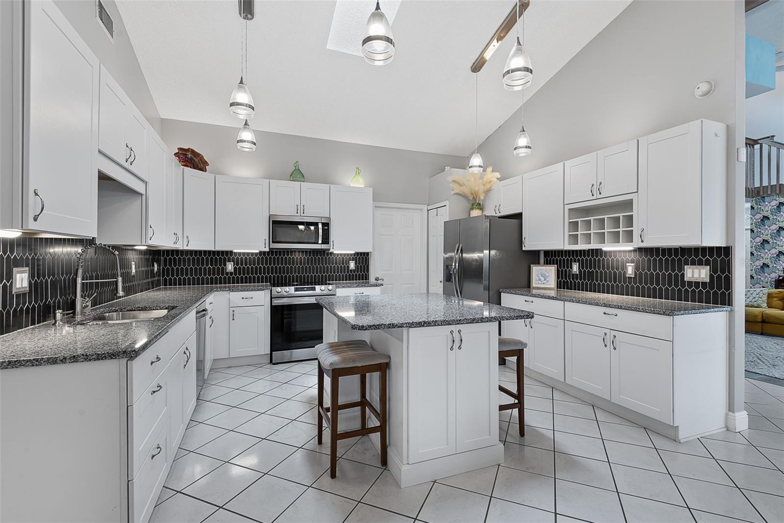3 ECHO WOODS WAY — photo 12
