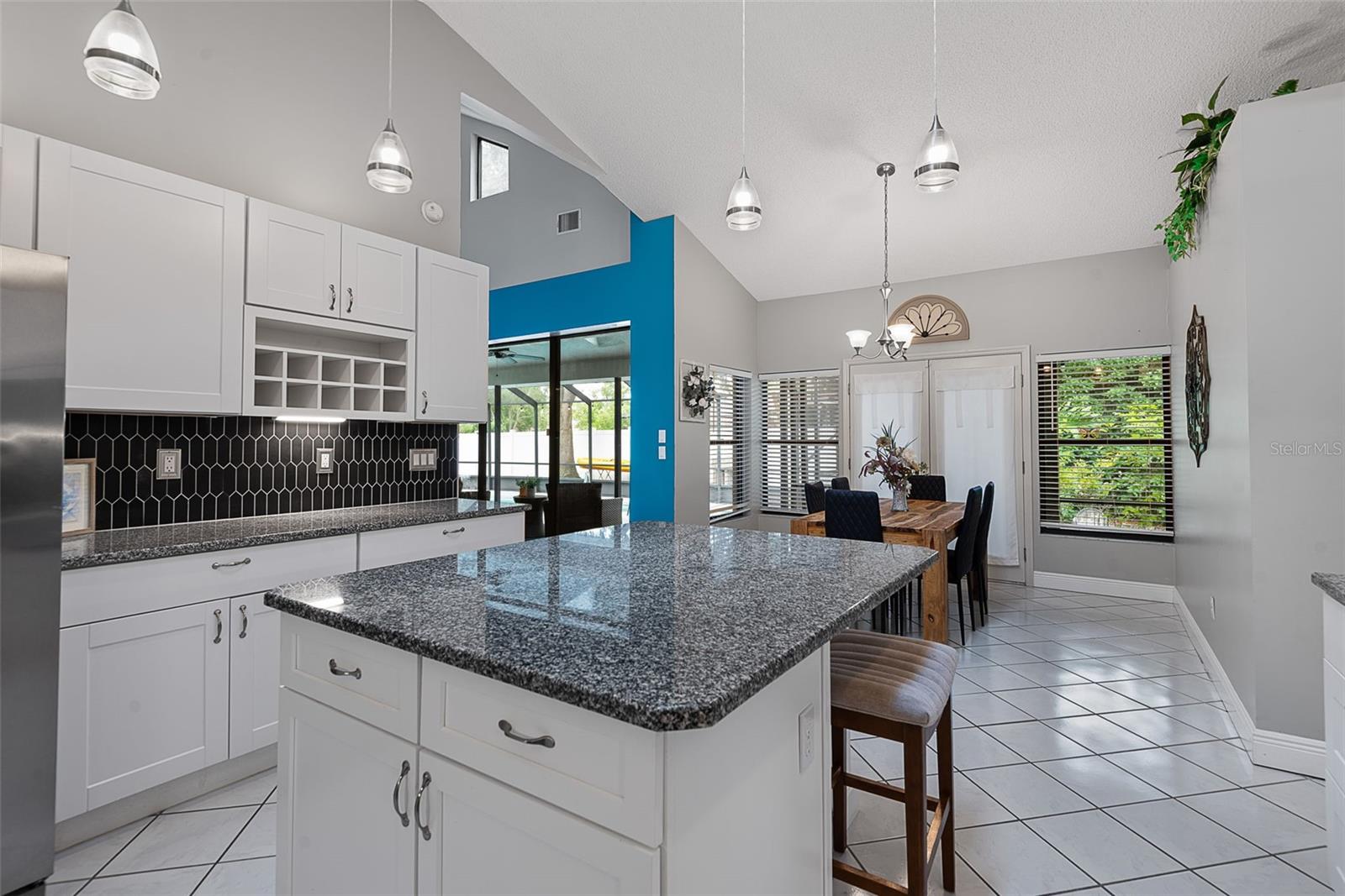 3 ECHO WOODS WAY — photo 10