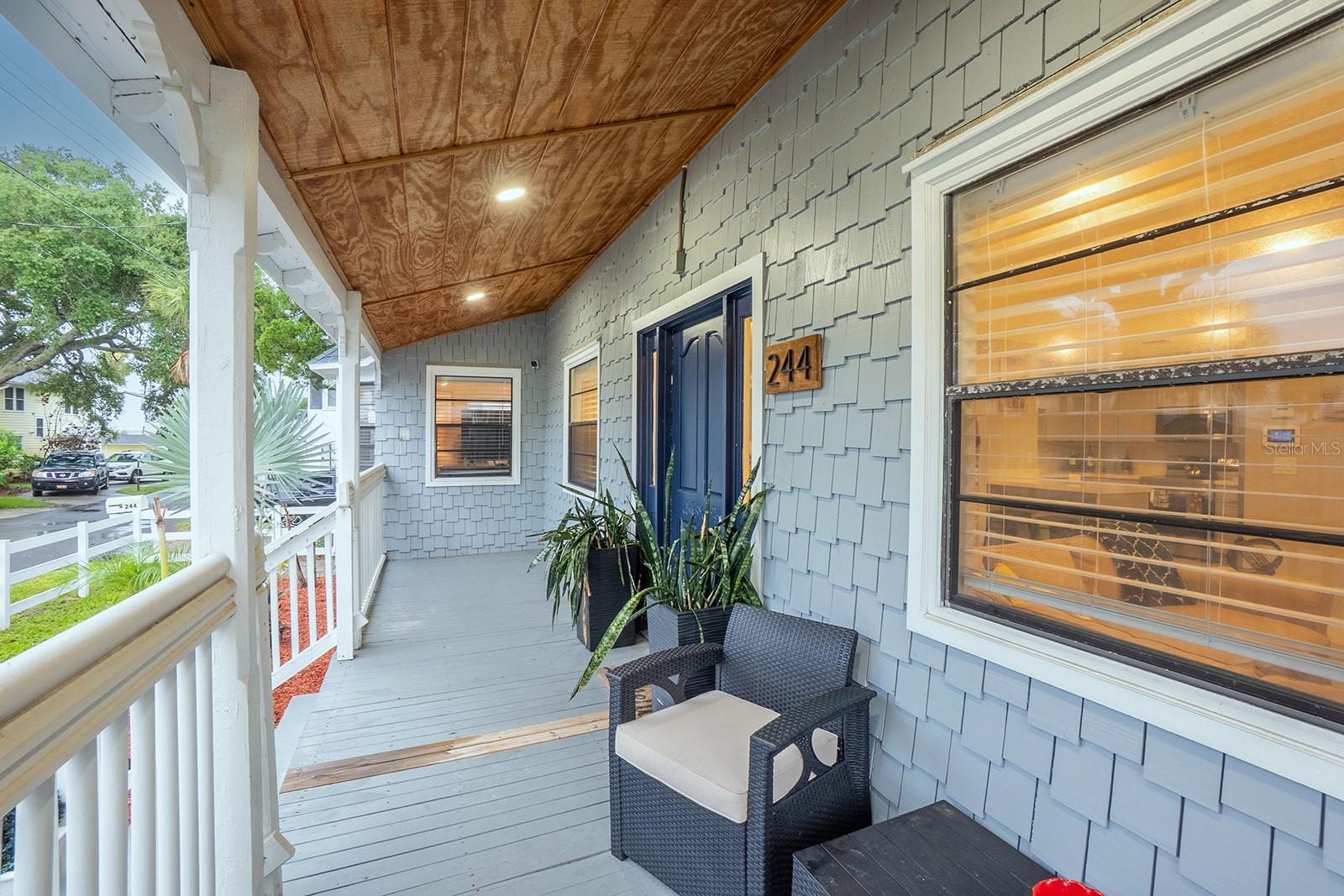 244 LEXINGTON DR — photo 8