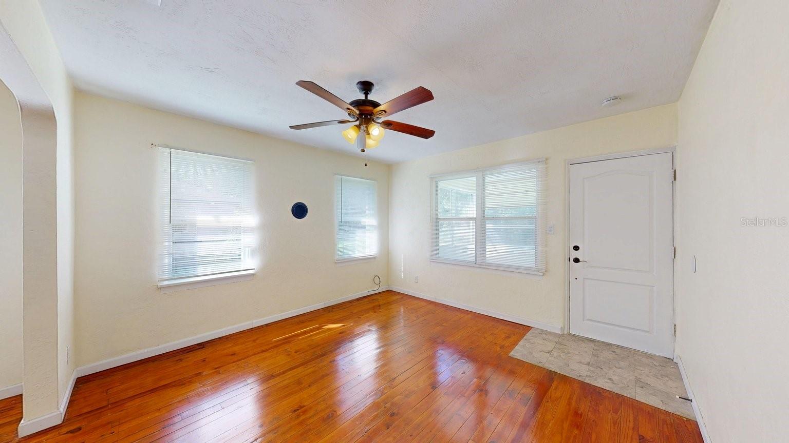 125 N CAROLINE ST — photo 5