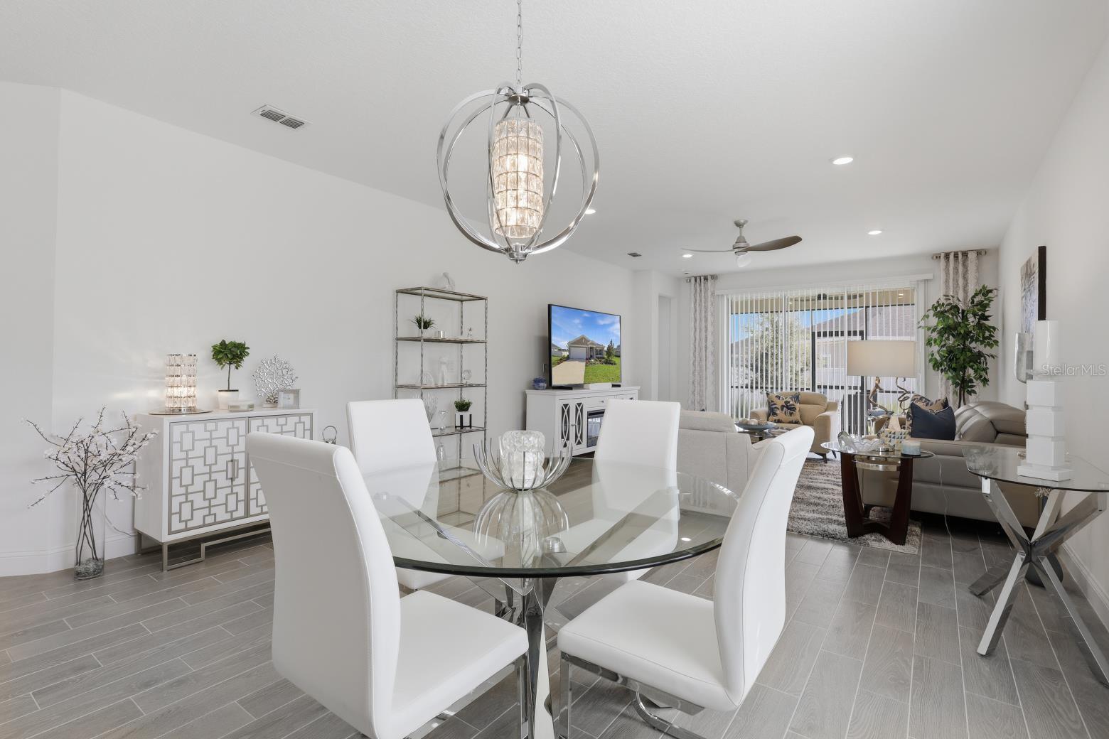 2110 RAGLAN CIR — photo 11